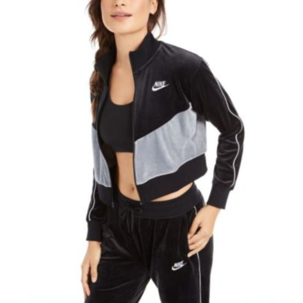 NIKE PLUSH JACKET